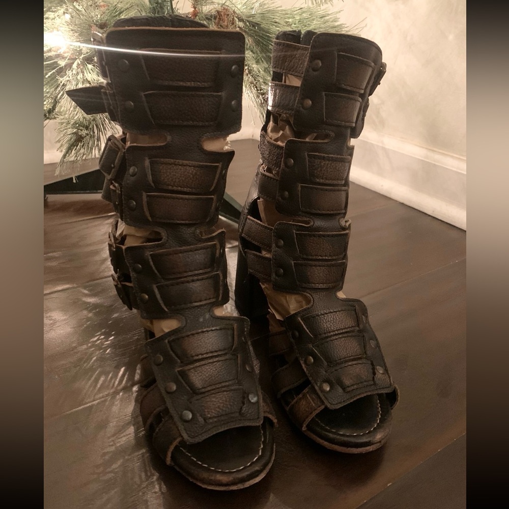 Freebird by Steven - Zeus Boots 🔥